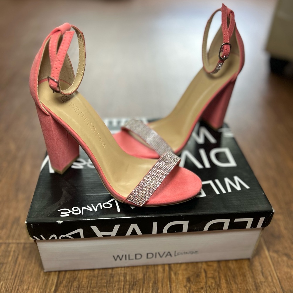 Fashion Nova Pink Heels Elegant Design